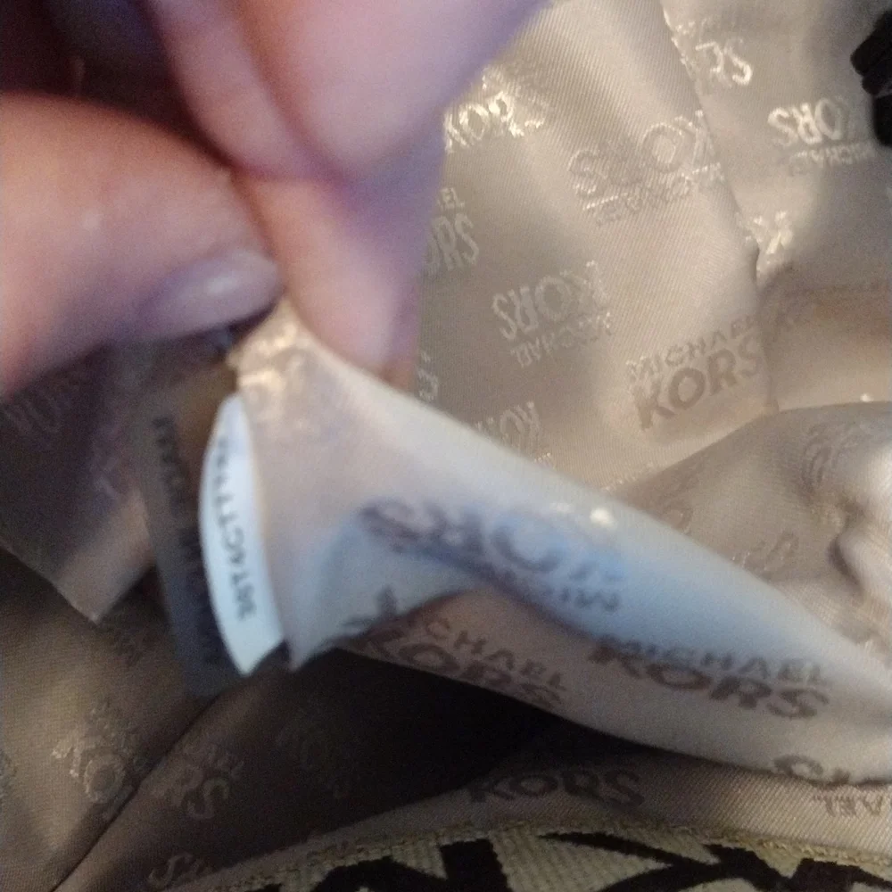 Michael Kors Bag - Picture 5 of 9